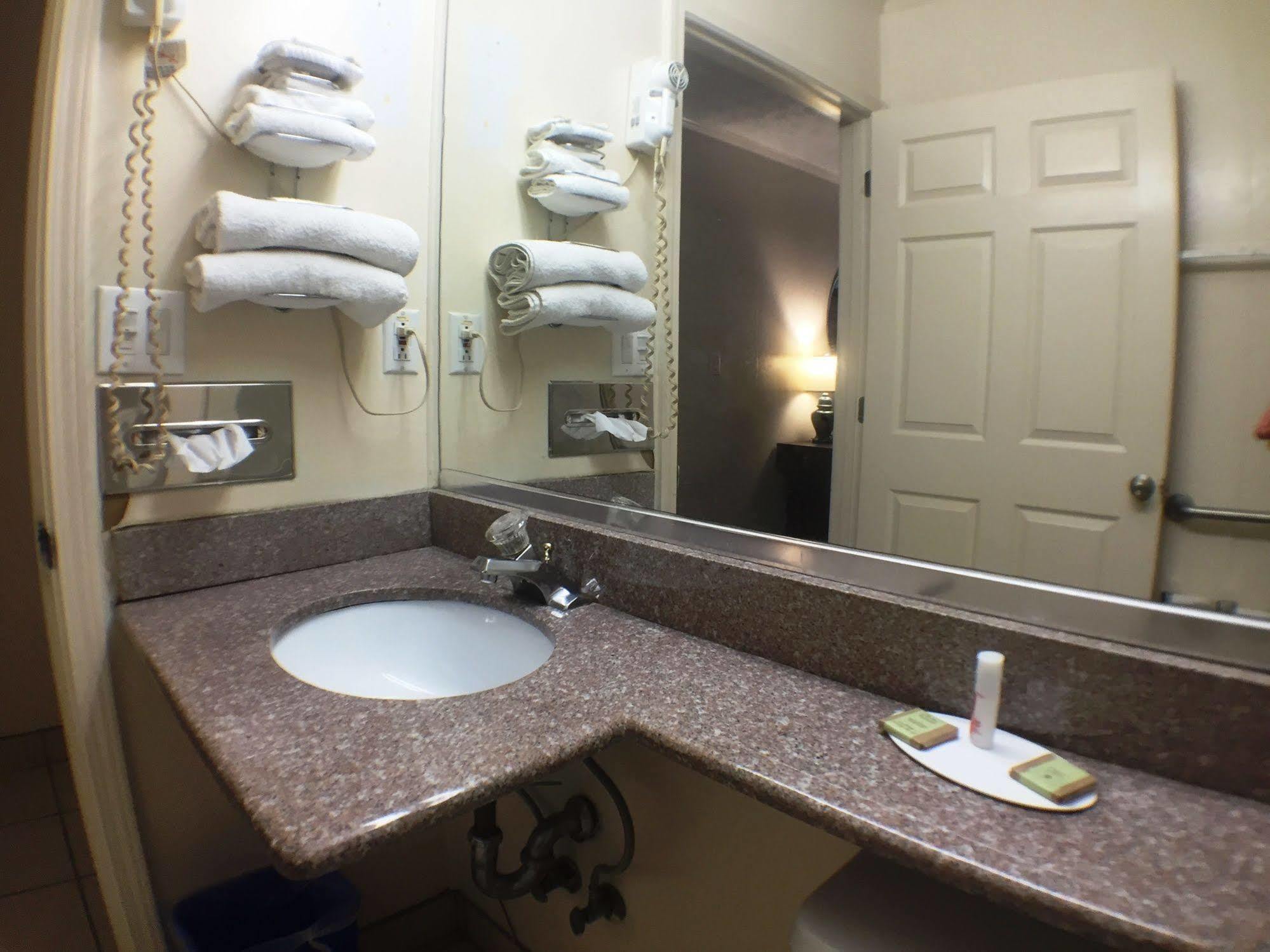 Syracuse Inn East Syracuse Dış mekan fotoğraf